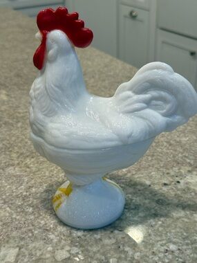 Vintage Westmoreland Milk Glass Rooster Candy Dish Pedestal Hand Painted Chicken